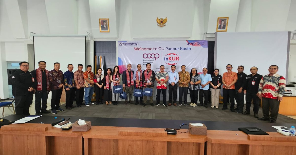 Delegasi ICA Asia Pacific dan IDACA Jepang bersama pengurus CU Pancur Kasih dan inKUR di Pontianak