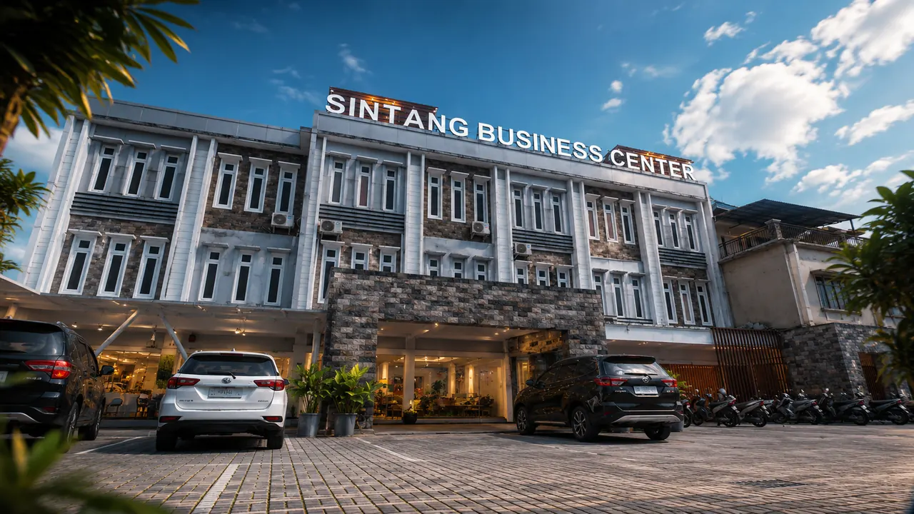 Keling Kumang Ladja Hotel, hotel milik KKTJ di pusat Kota Sintang